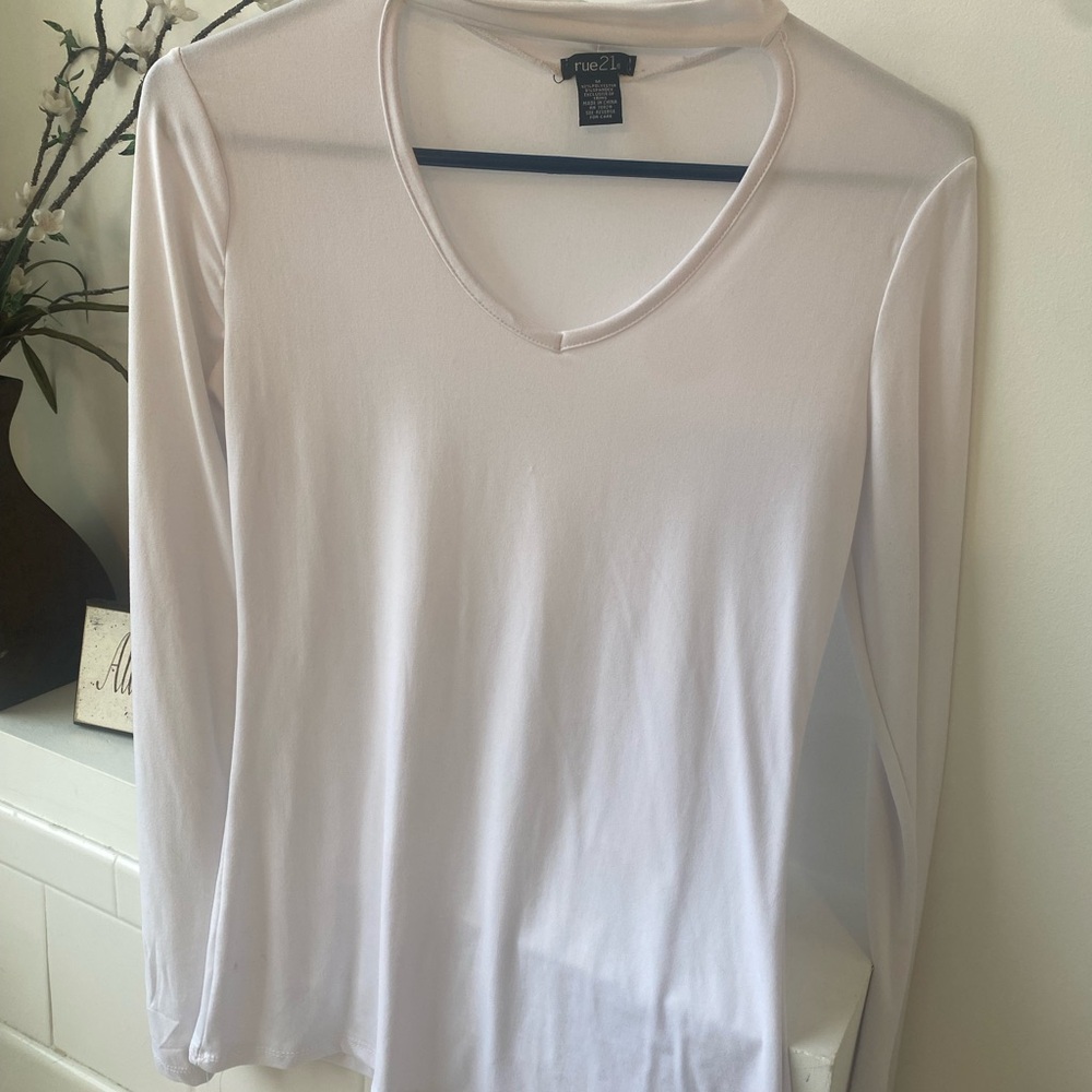 Rue21 White Long Sleeve Top